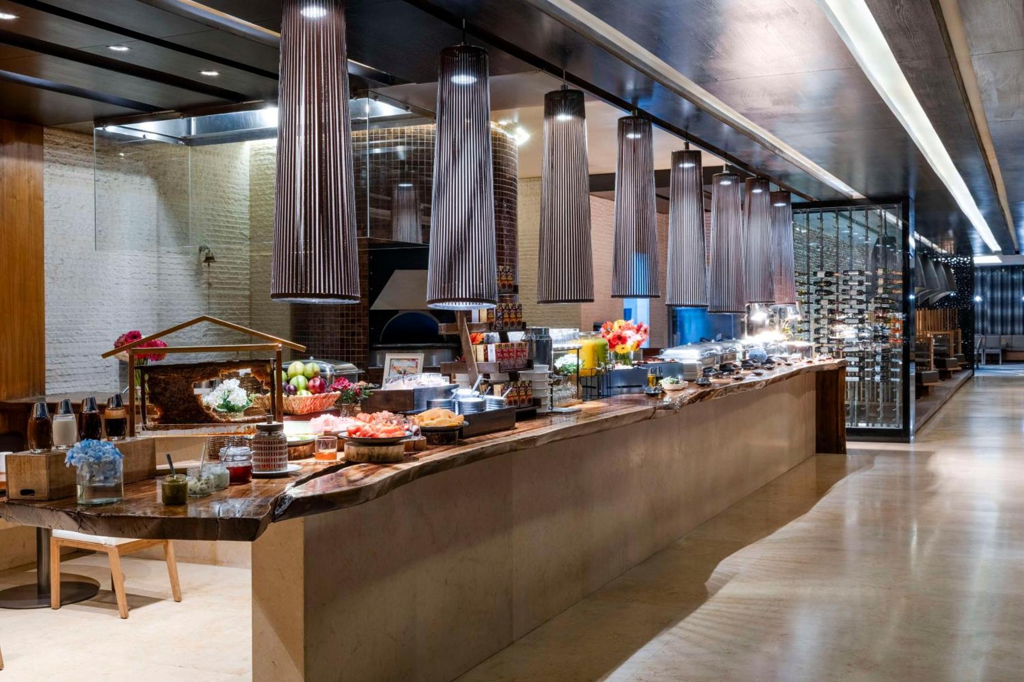 Hilton Santa Fe Hotel